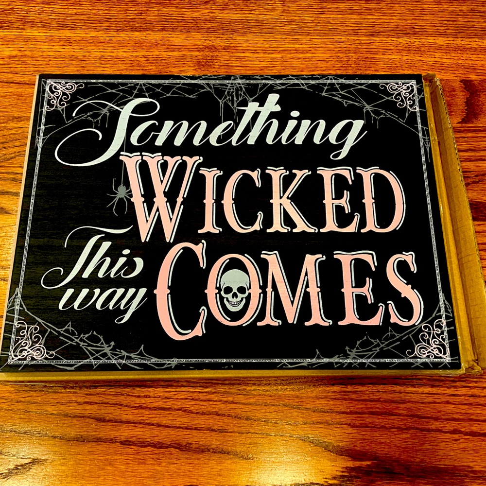 Halloween Decor